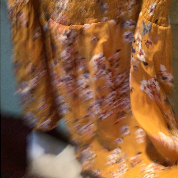 NEW! Flynn Skye Romper - Picture 4 of 5